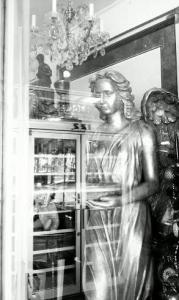 Angel of the Antiques (1)